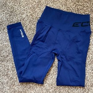 ECHT Arise scrunch butt leggings high waist dark blue size medium